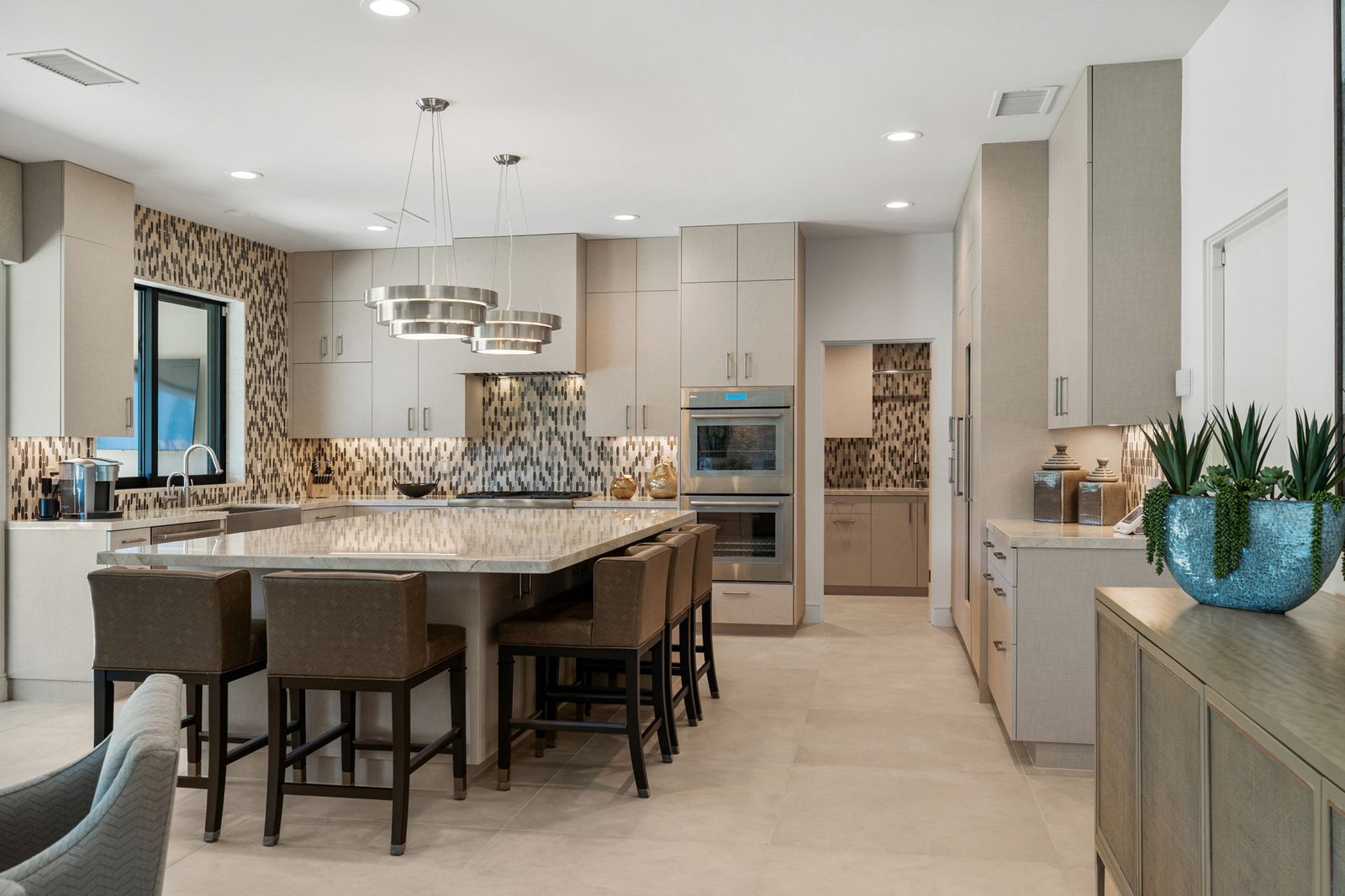 2-web-or-mls-8M4A6558